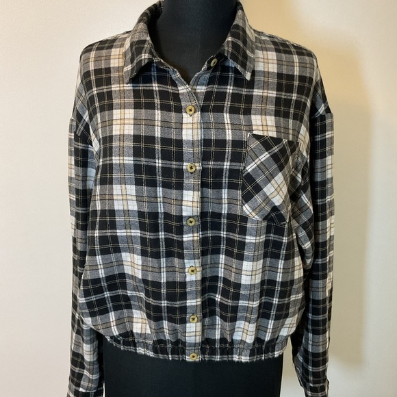 16. Neon Soul Plaid Button Down Long Sleeve Black and White Top Size XL - Picture 2 of 7